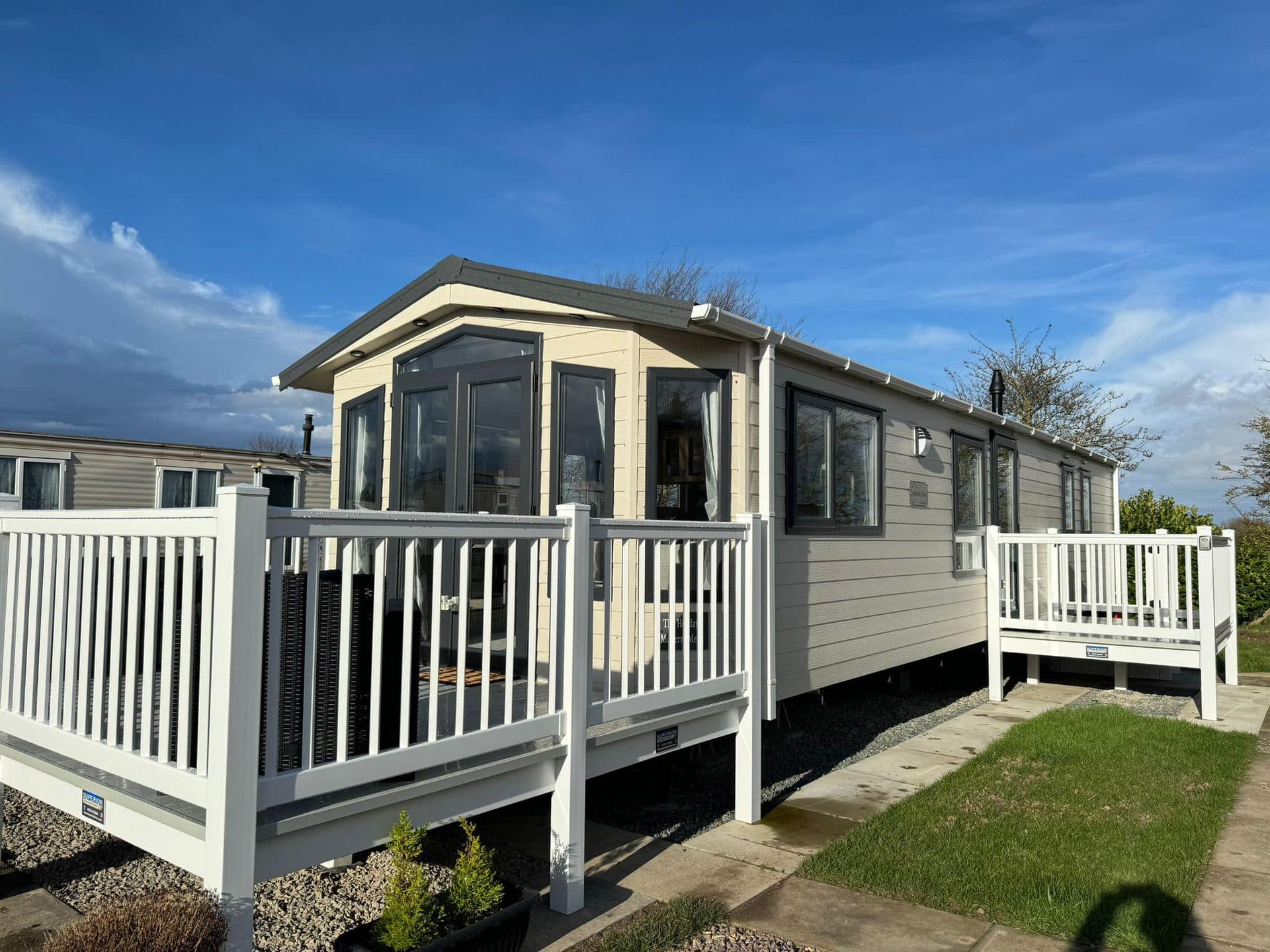 Belvedere Caravan Park - 1