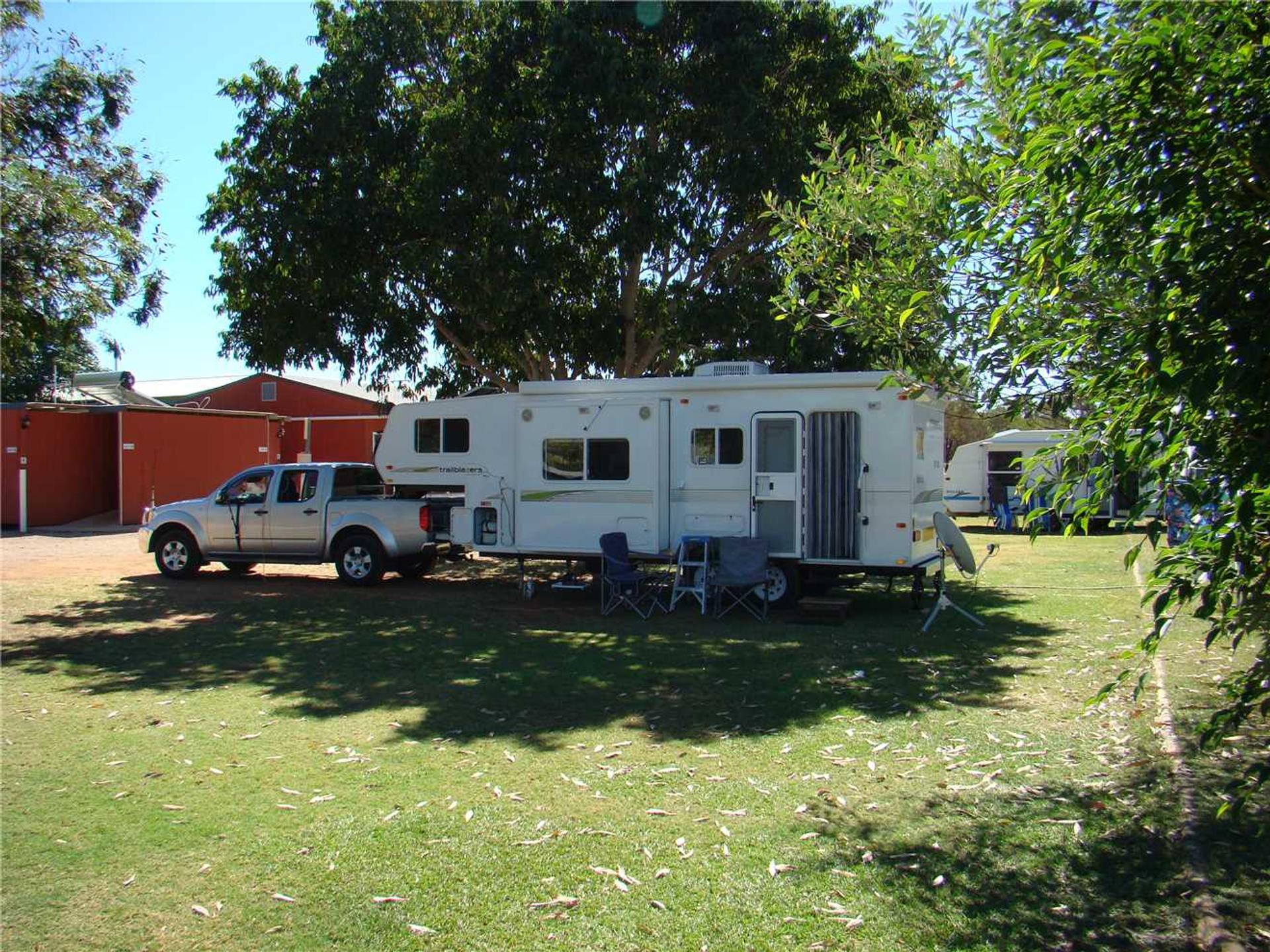 Daly Waters Hi-Way Inn Caravan Park - 5