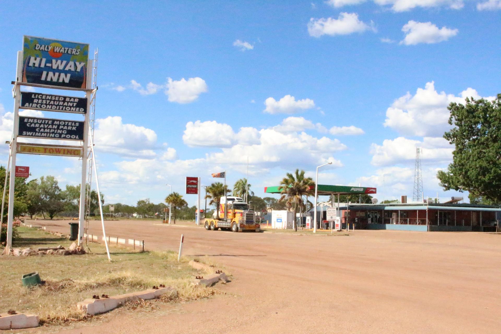 Daly Waters Hi-Way Inn Caravan Park - 1