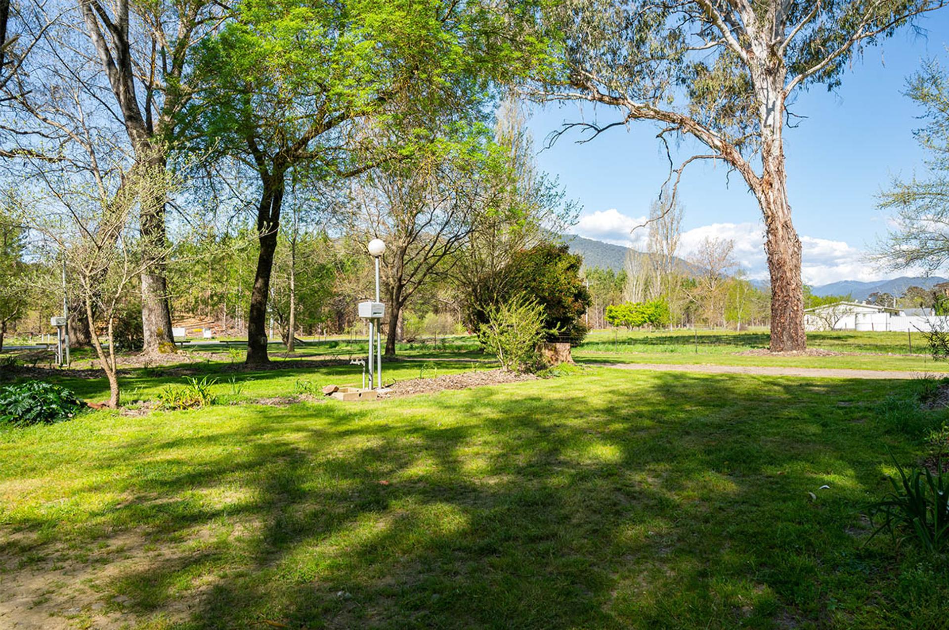 Bright Accommodation Park - 3