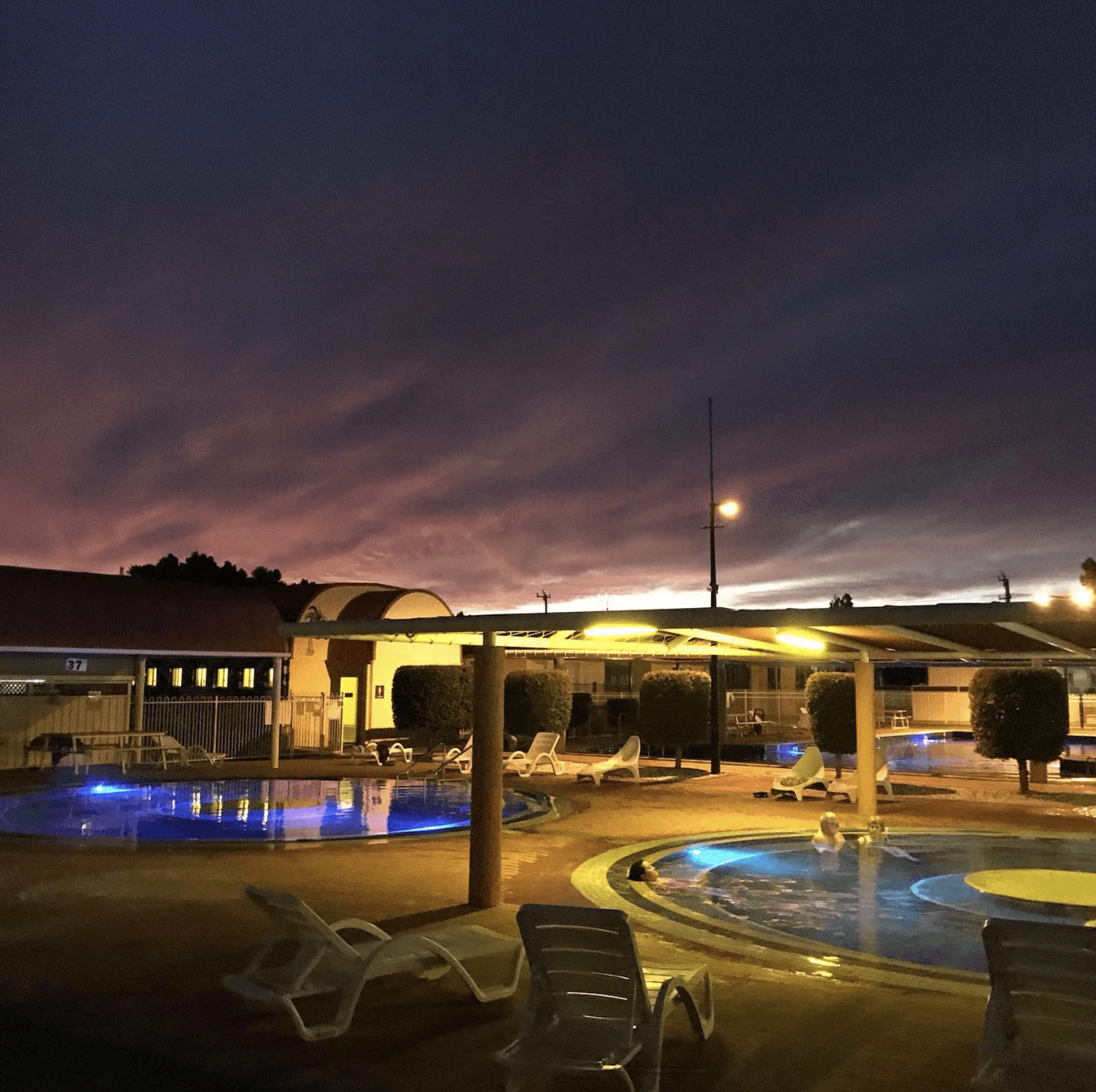Gwydir Carapark & Thermal Pools - 1