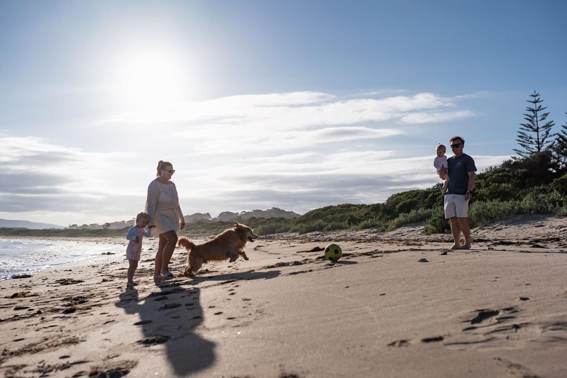 Aspen Holidays Barlings Beach - Image 2