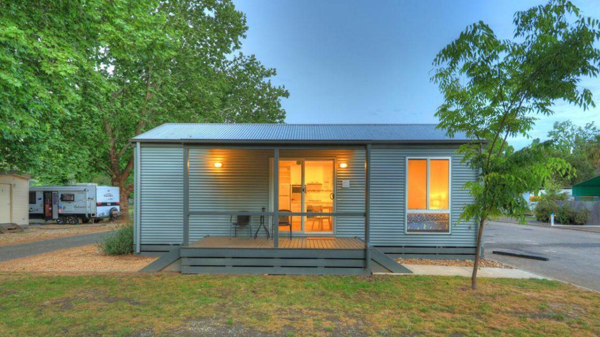 Myrtleford Holiday Park - 2