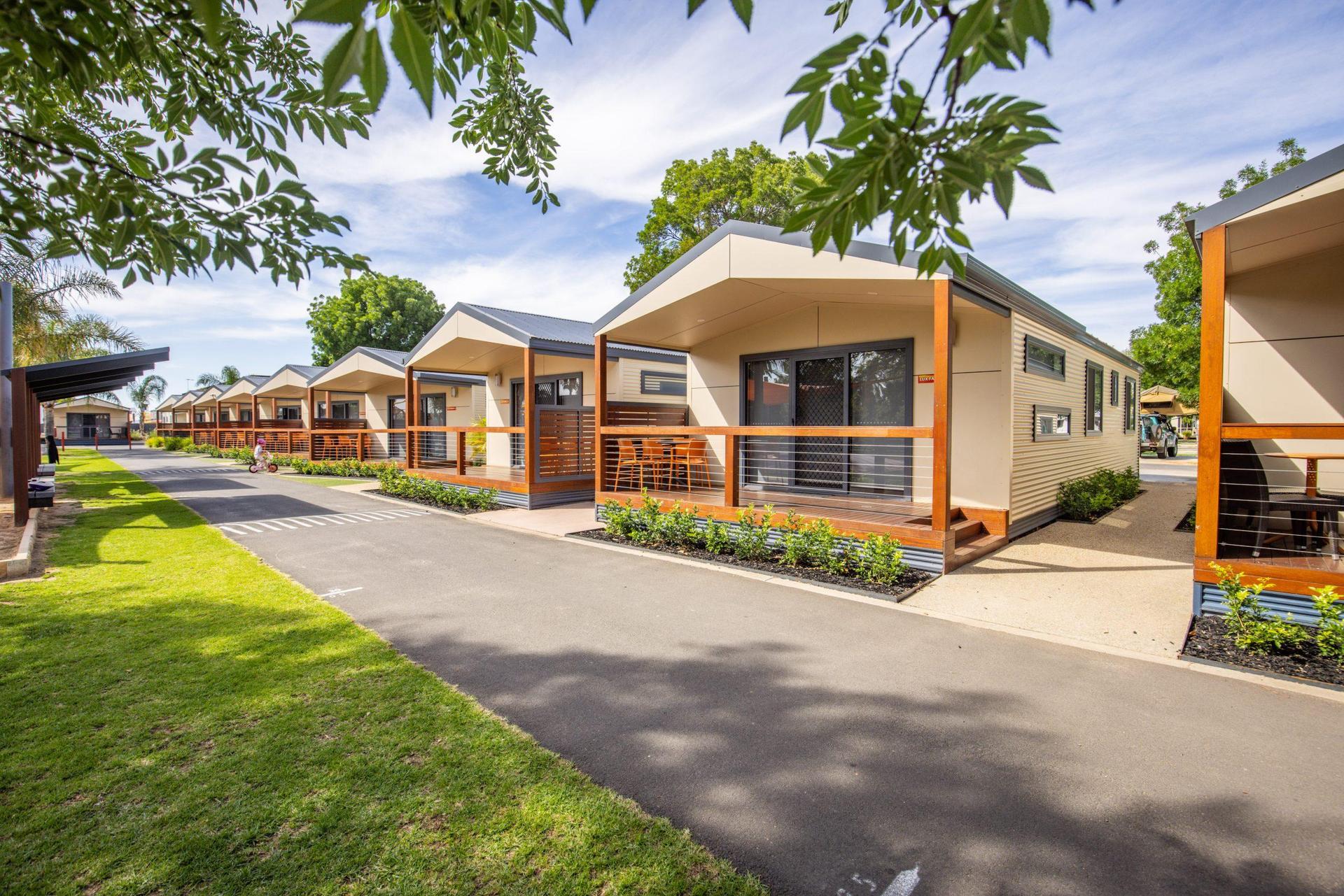All Seasons Holiday Park - 2