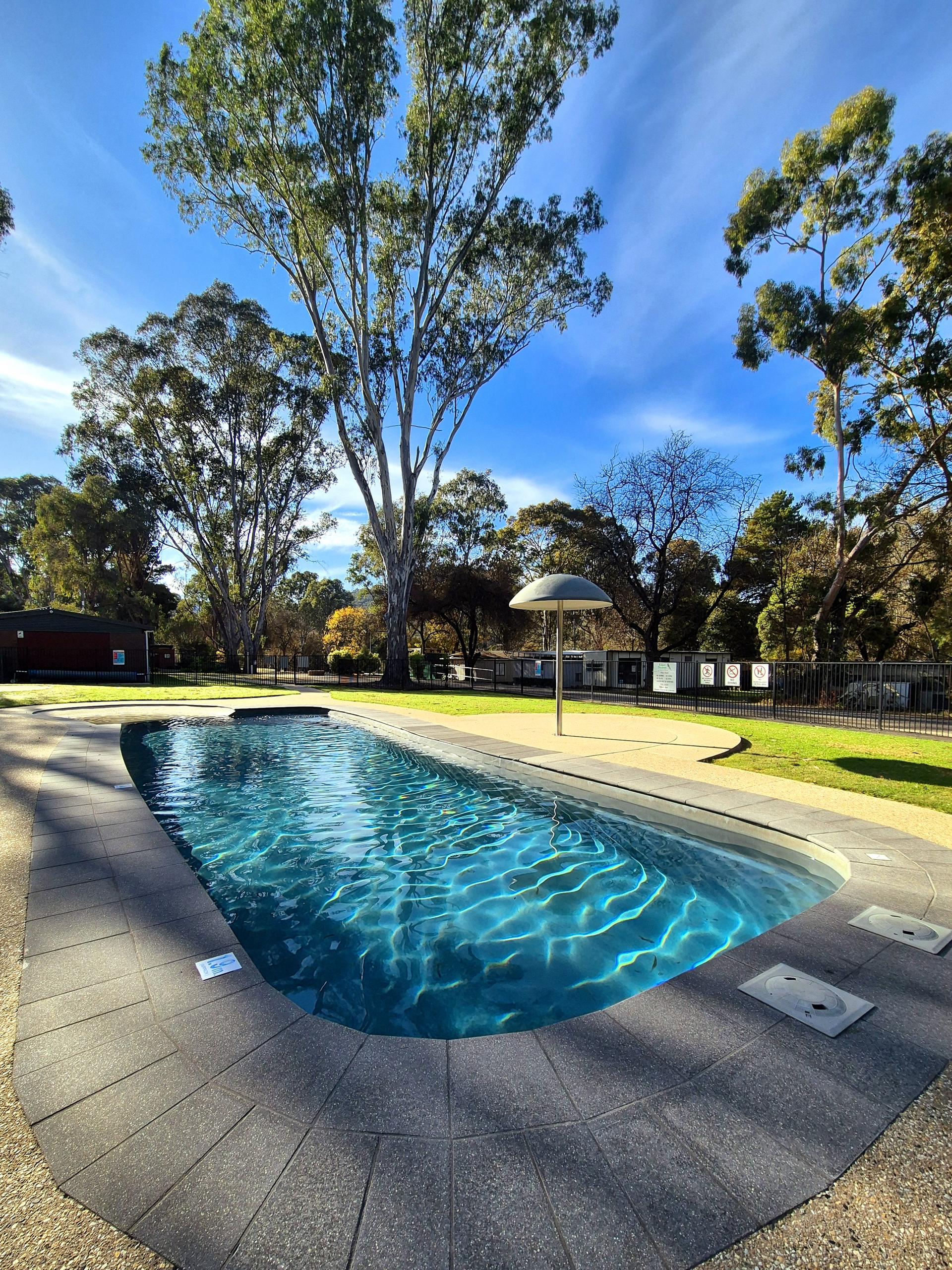 Eildon Pondage Holiday Park - 3