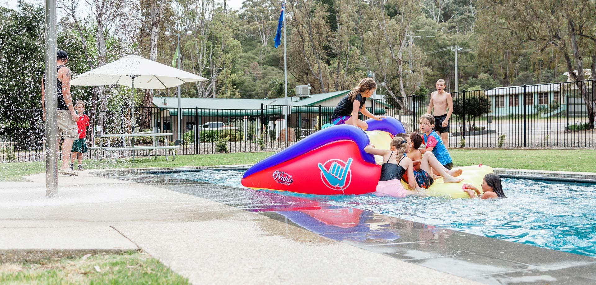 Eildon Pondage Holiday Park - 1