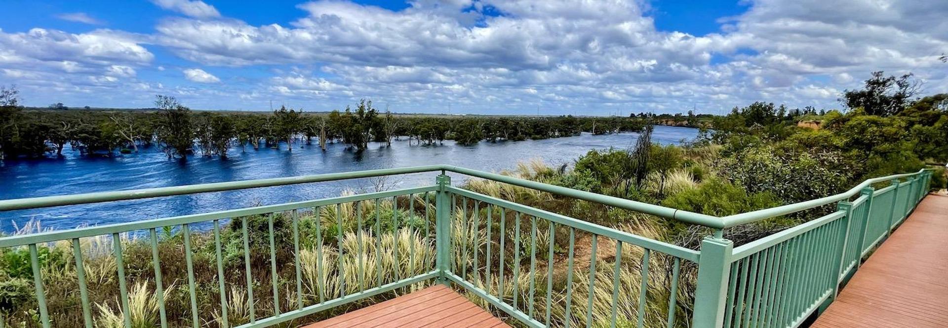 BIG4 Red Cliffs Caravan Park - Image 2