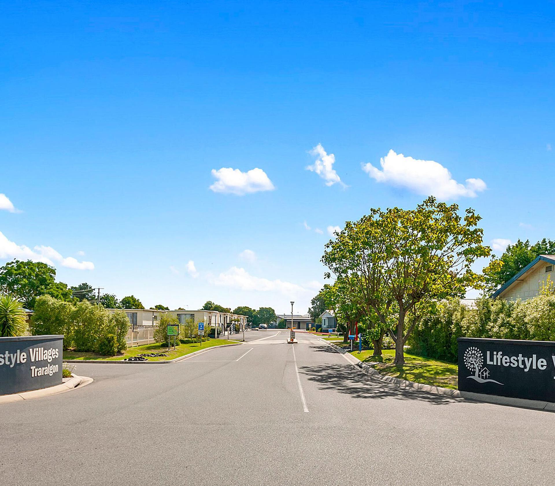 Traralgon Holiday Village - Image 1