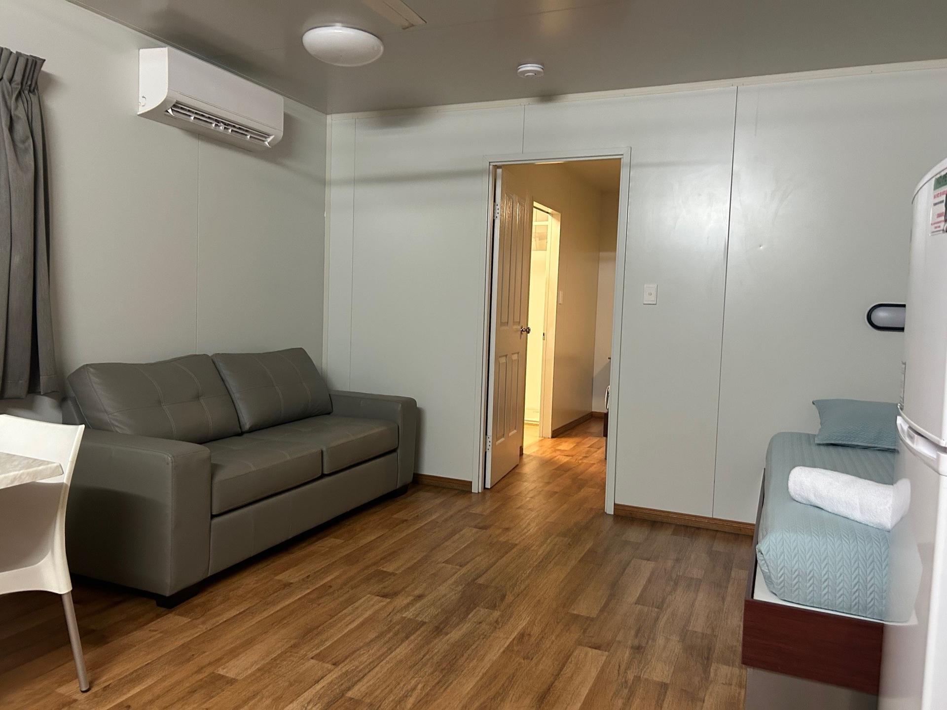 Superior One Bedroom Cabin - Image 2