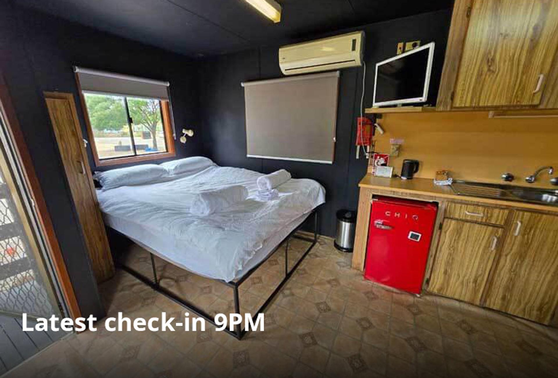 Older Cabin, 1xQueen, 2xBunk, 1xEnsuite - Image 4