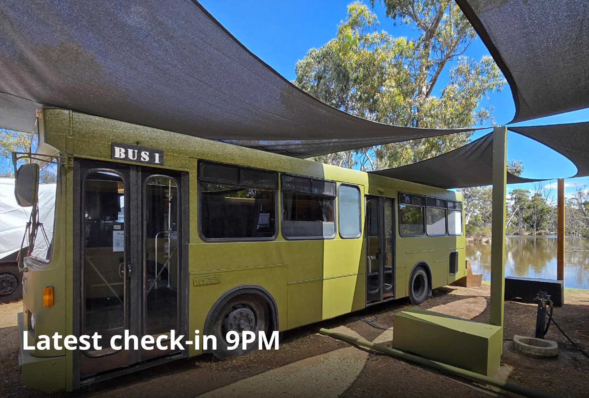 Bus 2Br, 1xQueen, 2xBunk, 1xEnsuite - 1
