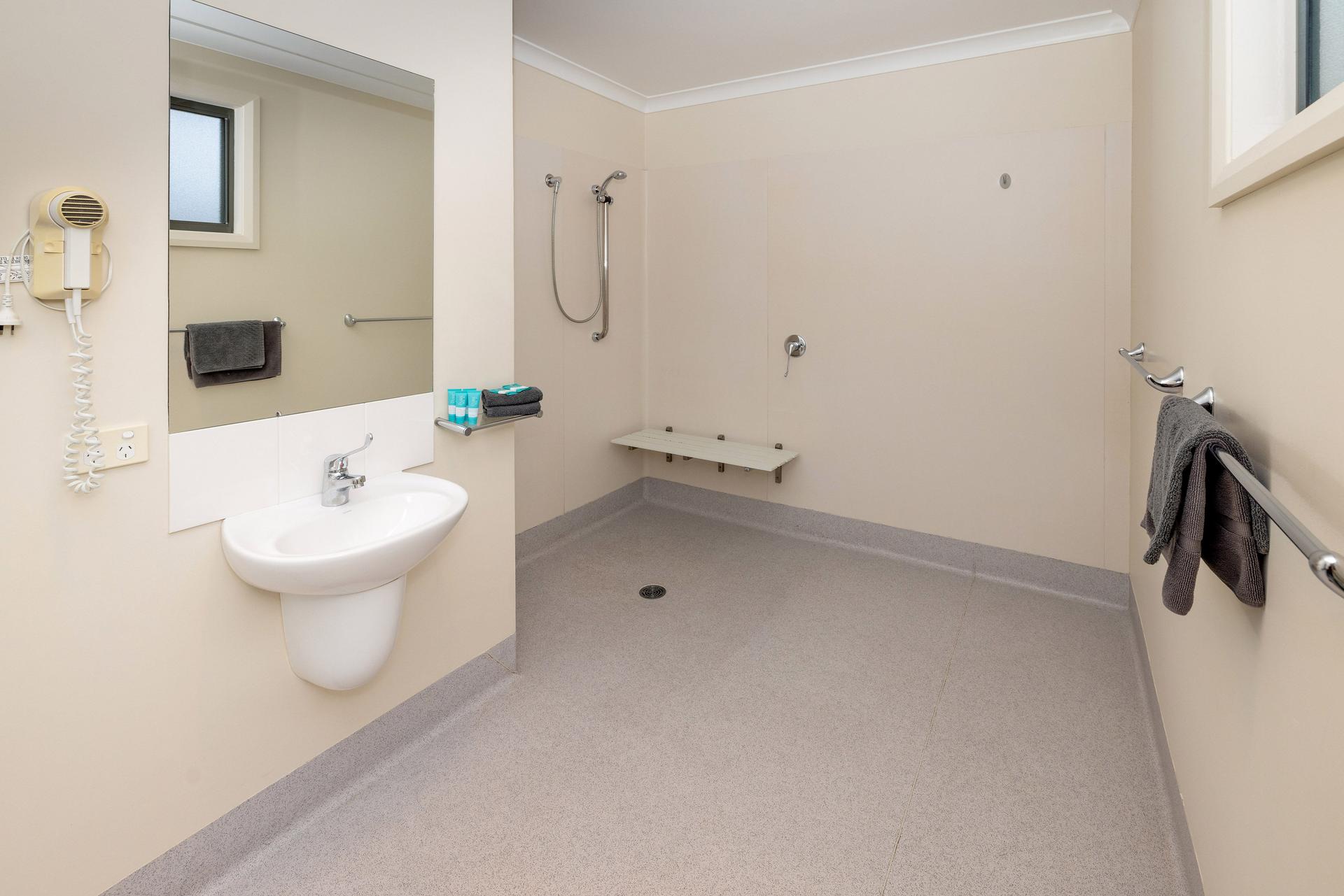 Cremorne Cabin - Image 3